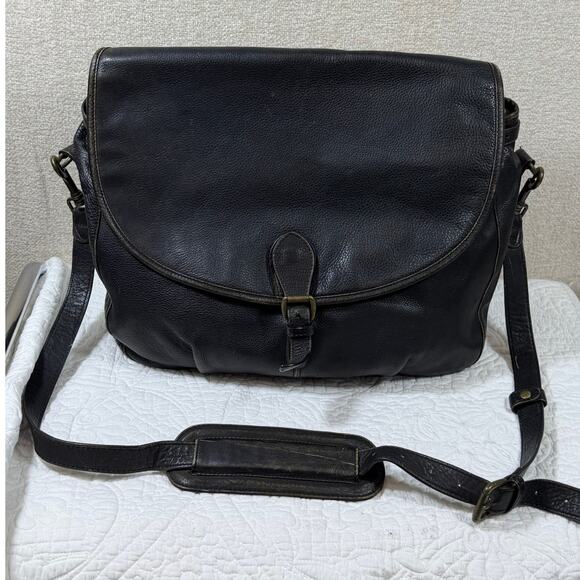 Territory Ahead Men’s Black Pebbled Leather Messenger Shoulder Laptop Bag Office - Picture 1 of 13